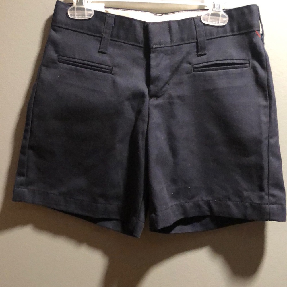 BRAND NEW GIRLS NAVY SHORTS SIZE 8! THE WAIST IS 25 1/2 GIRL MID RISE SHORTS NWT